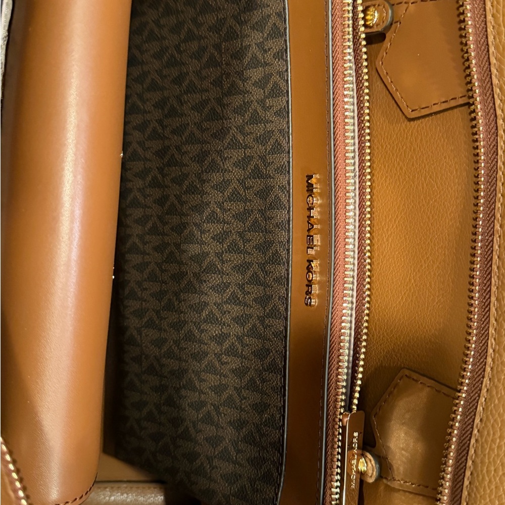 Michael Kors Tan Leather 3-Piece Tote Set - Picture 8 of 15